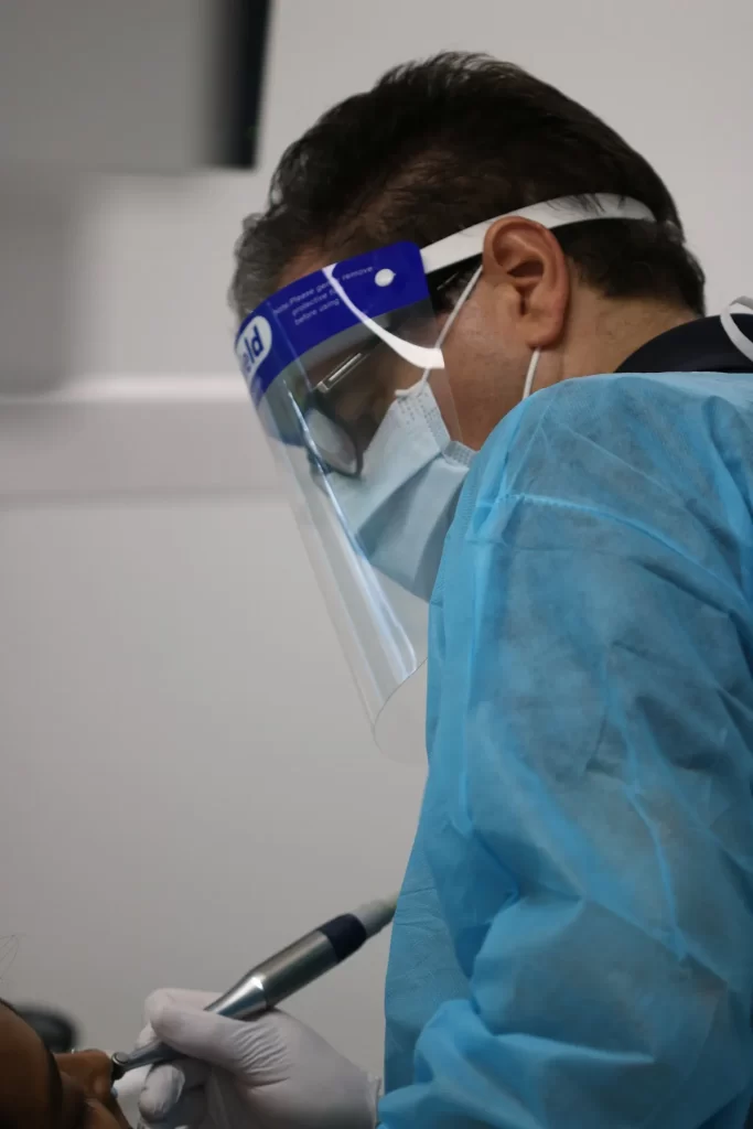 Broken Tooth Reconstruction in North York, Toronto