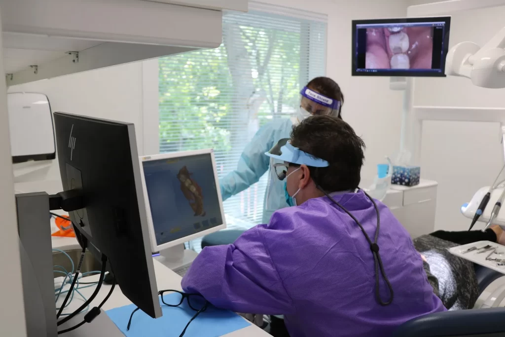 Dental Technology at Pearl Dental Group in Toronto