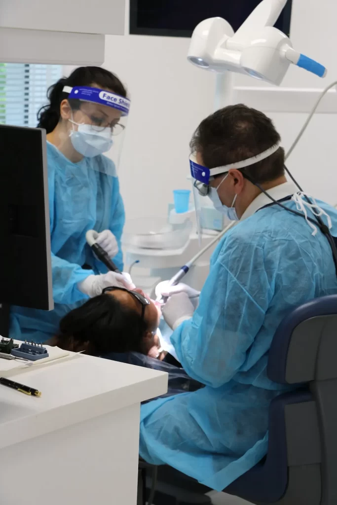 Emergency Cosmetic Dentistry: Veneer and Crown Restoration