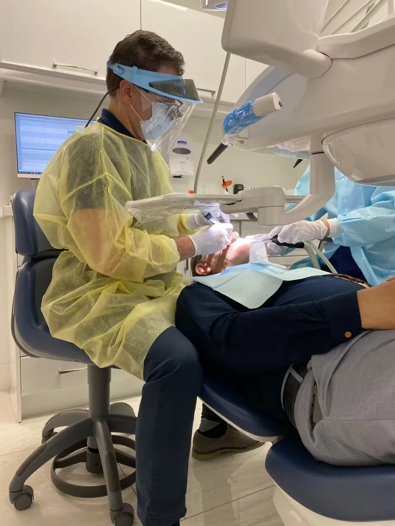 Affordable Front Tooth Filling In Toronto
